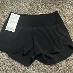 Lululemon Speed Up HR Short 4” *Lined, size 6! Never worn